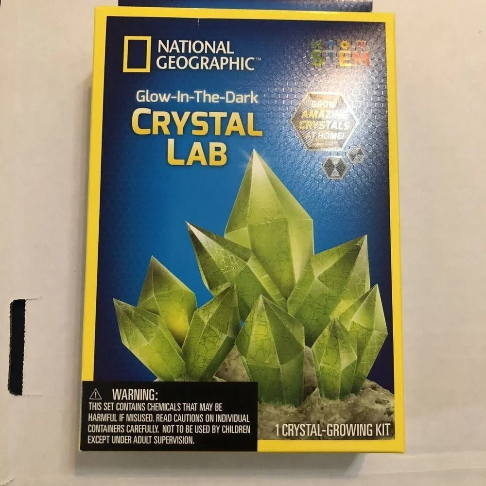 National Geographic Glow in the Dark Crystal Lab STEM. Brand New